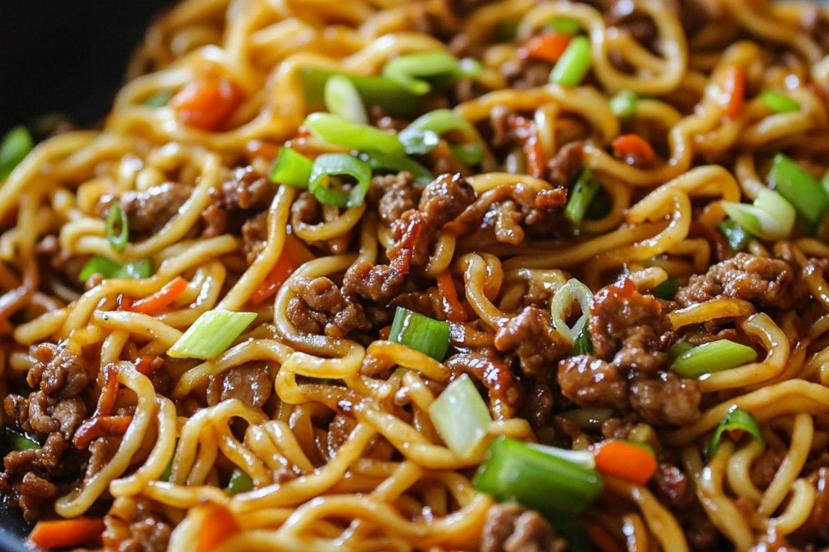 Delicious Ultimate Pan-Fried Noodles