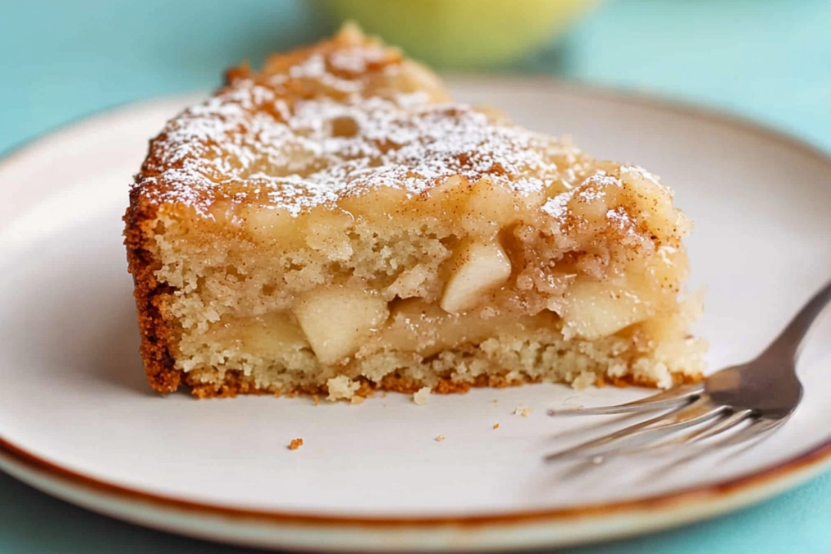Cinnamon Apple Delight Cake