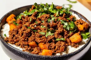 High Protein Ground Beef Bowl Meal Prep Easy Dinner HIGH PROTEIN GROUND BEEF BOWL MEAL PREP centered hero view, clean and uncluttered